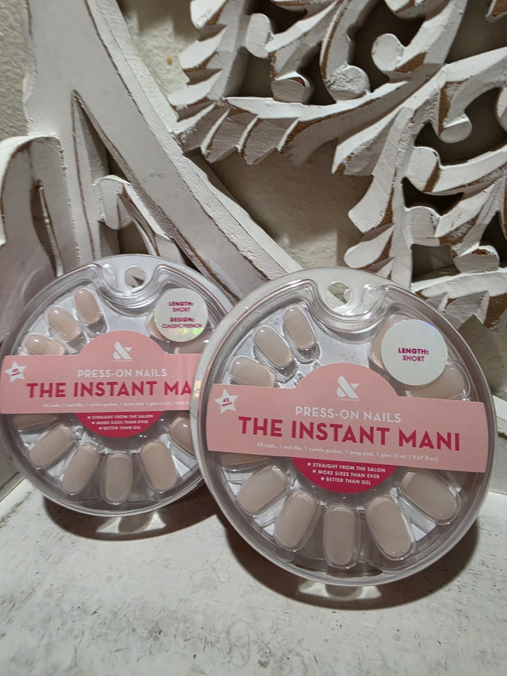 NEW Olive & June The Instant Mani Press-On Nails - Classic French Short